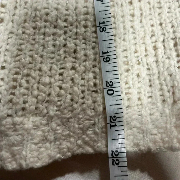 Vince Cream Knit Sweater with Black Trim - Picture 7 of 9